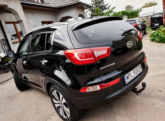 poddębice Kia Sportage cena 49900 przebieg: 178000, rok produkcji 2011 z Poddębice